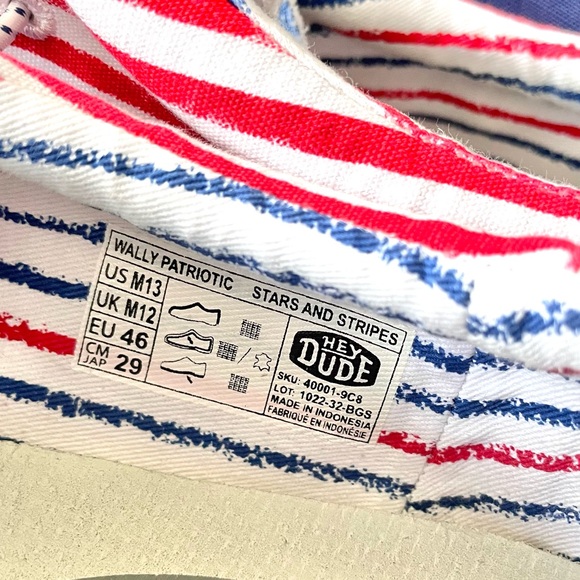 Wally Patriotic Stars and Stripes Hey Dude 13 - Picture 12 of 13